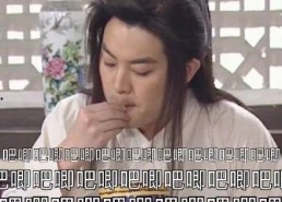 因为吃瓜爆红娱乐圈,吃瓜成瘾，她如何一跃成为娱乐圈新宠